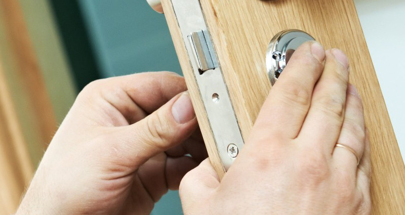 Installation of locks of any type